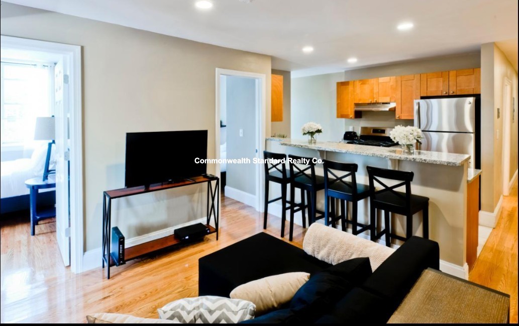 68 Egmont St, Coolidge Corner