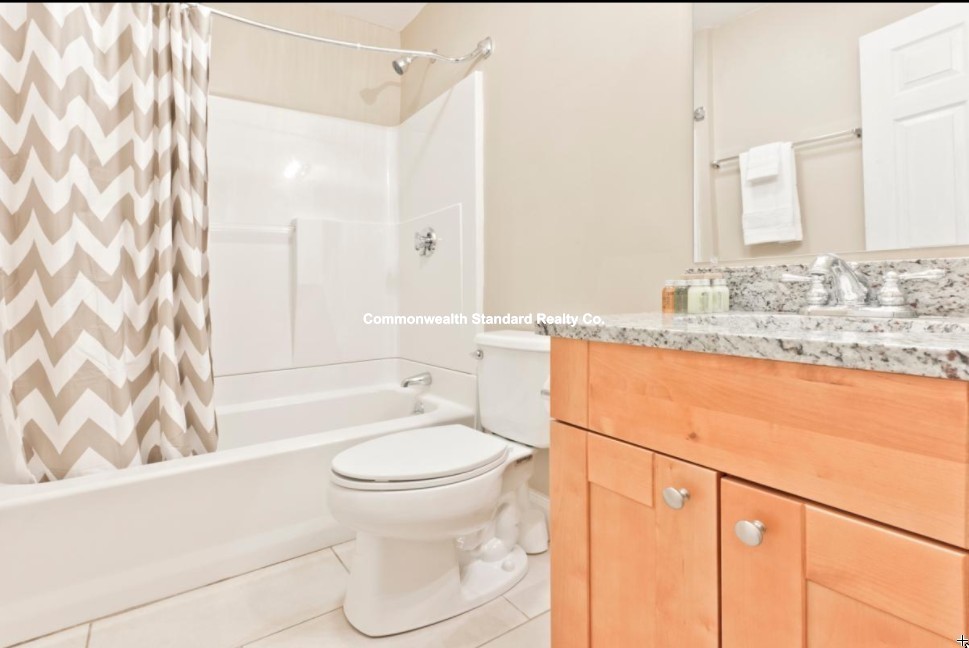 68 Egmont St, Coolidge Corner