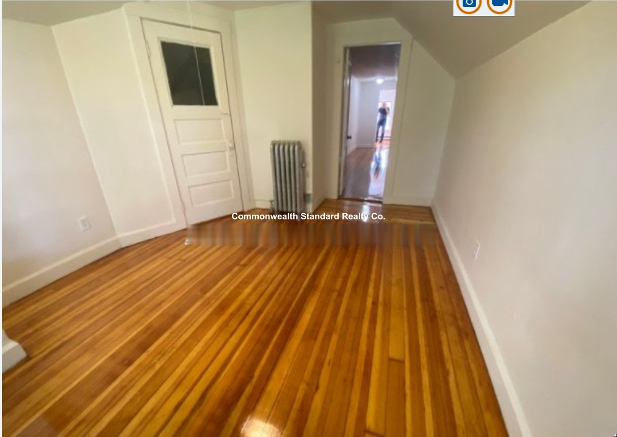 15 Boulevard Ter, Brighton