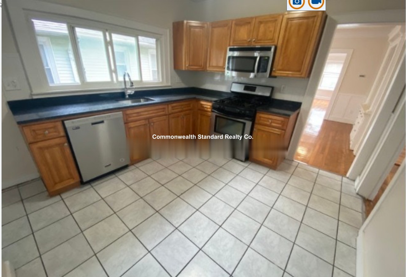 15 Boulevard Ter, Brighton