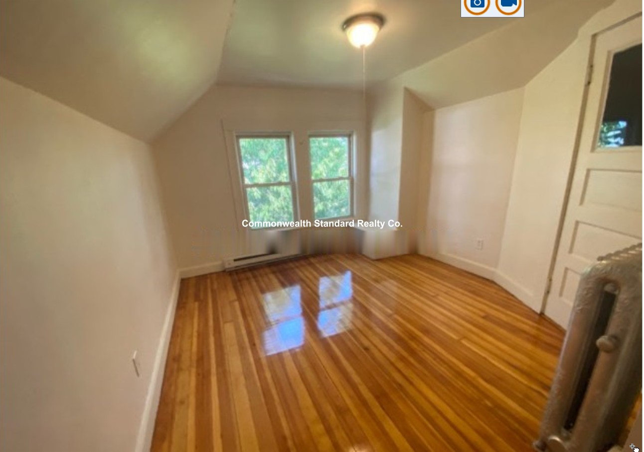 15 Boulevard Ter, Brighton