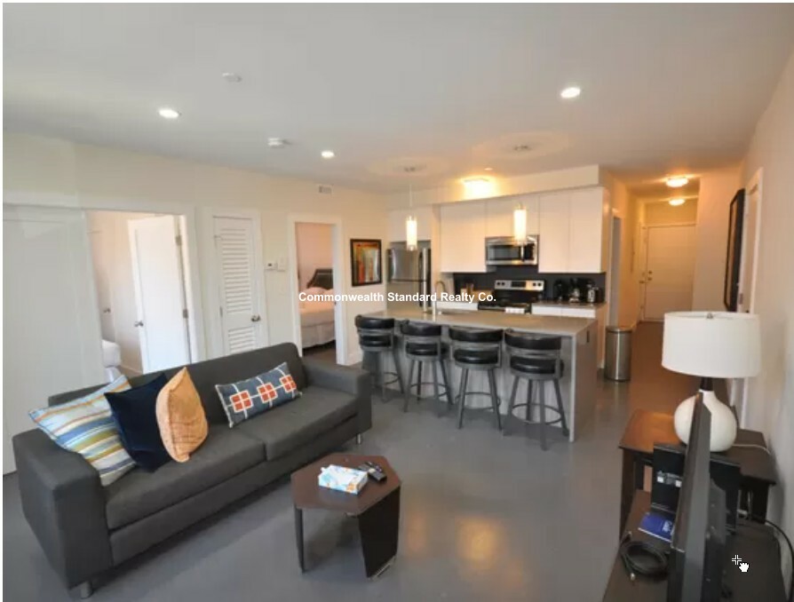 659 Massachusetts Ave, South End