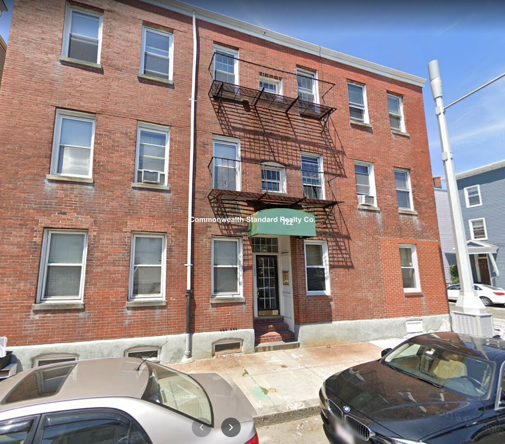 722 6th St, South Boston