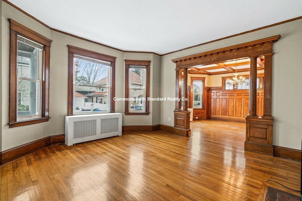 6 bed, 2 bath apartment for rent at 73 Halifax St Unit 2, Jamaica Plain — photo 3 of 14