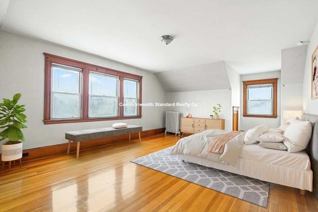 6 bed, 2 bath apartment for rent at 73 Halifax St Unit 2, Jamaica Plain — photo 9 of 14
