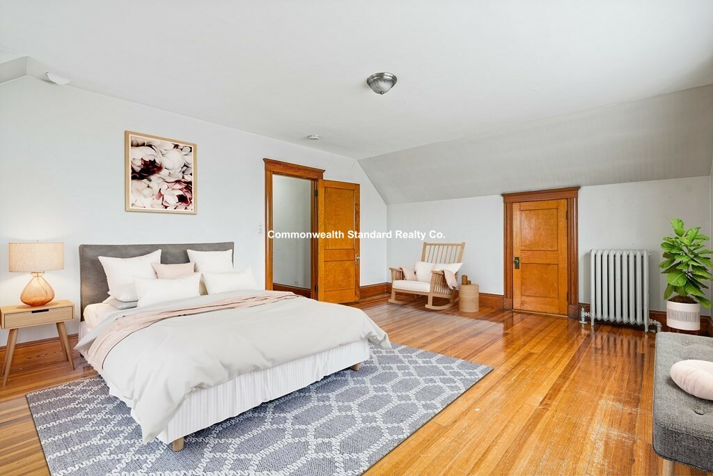 6 bed, 2 bath apartment for rent at 73 Halifax St Unit 2, Jamaica Plain — photo 8 of 14