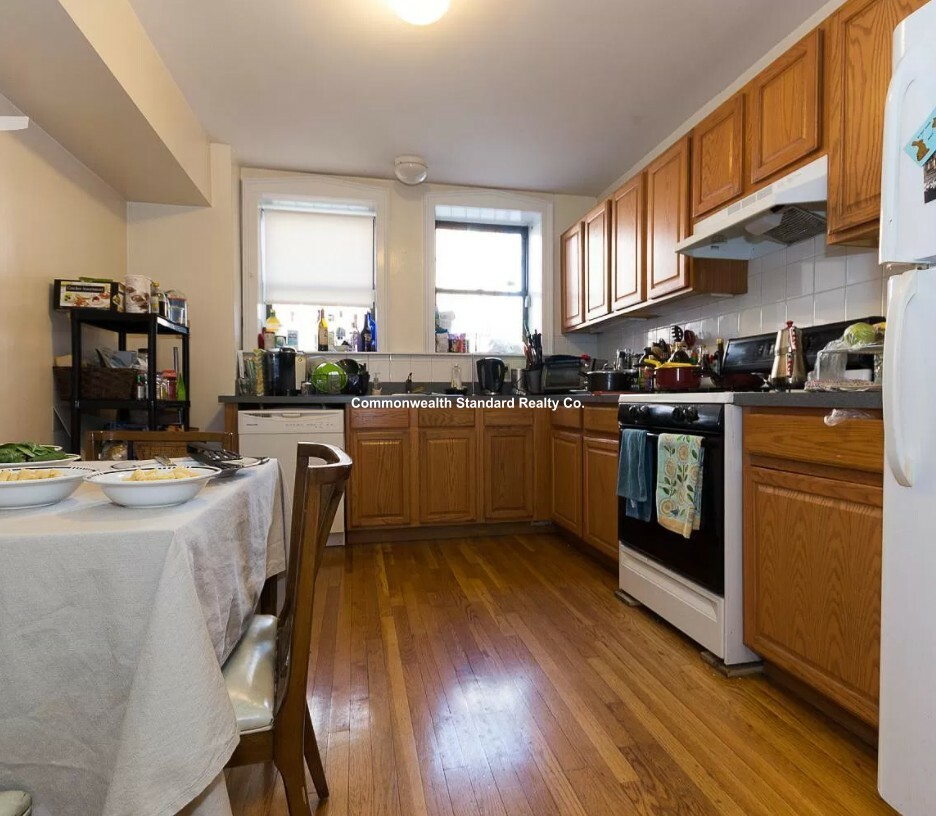 23 Glenville Ave, Allston