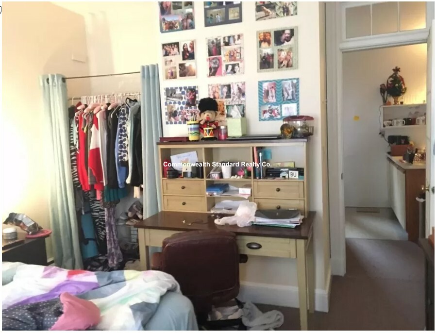2 bed, 1 bath apartment for rent at 833 Beacon Unit 106, Fenway — photo 2 of 8
