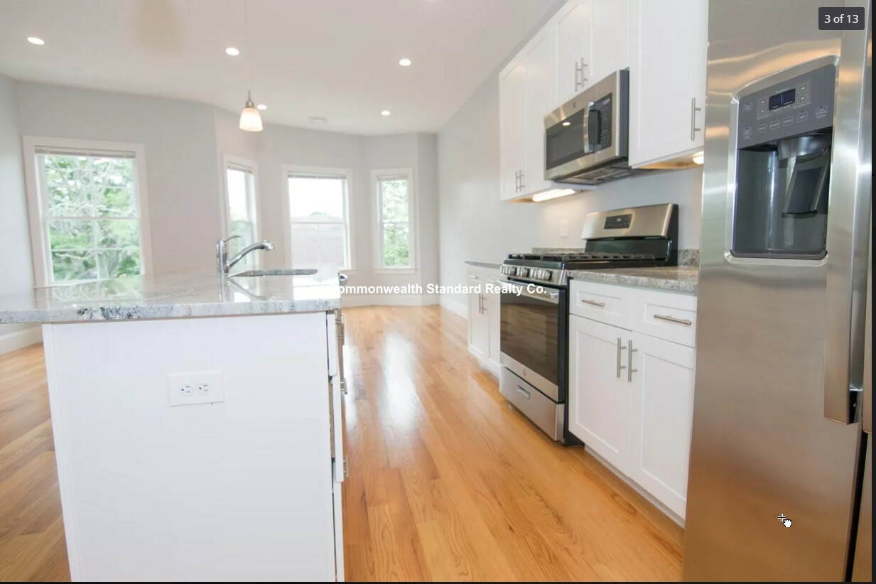 8 Islington St, Allston