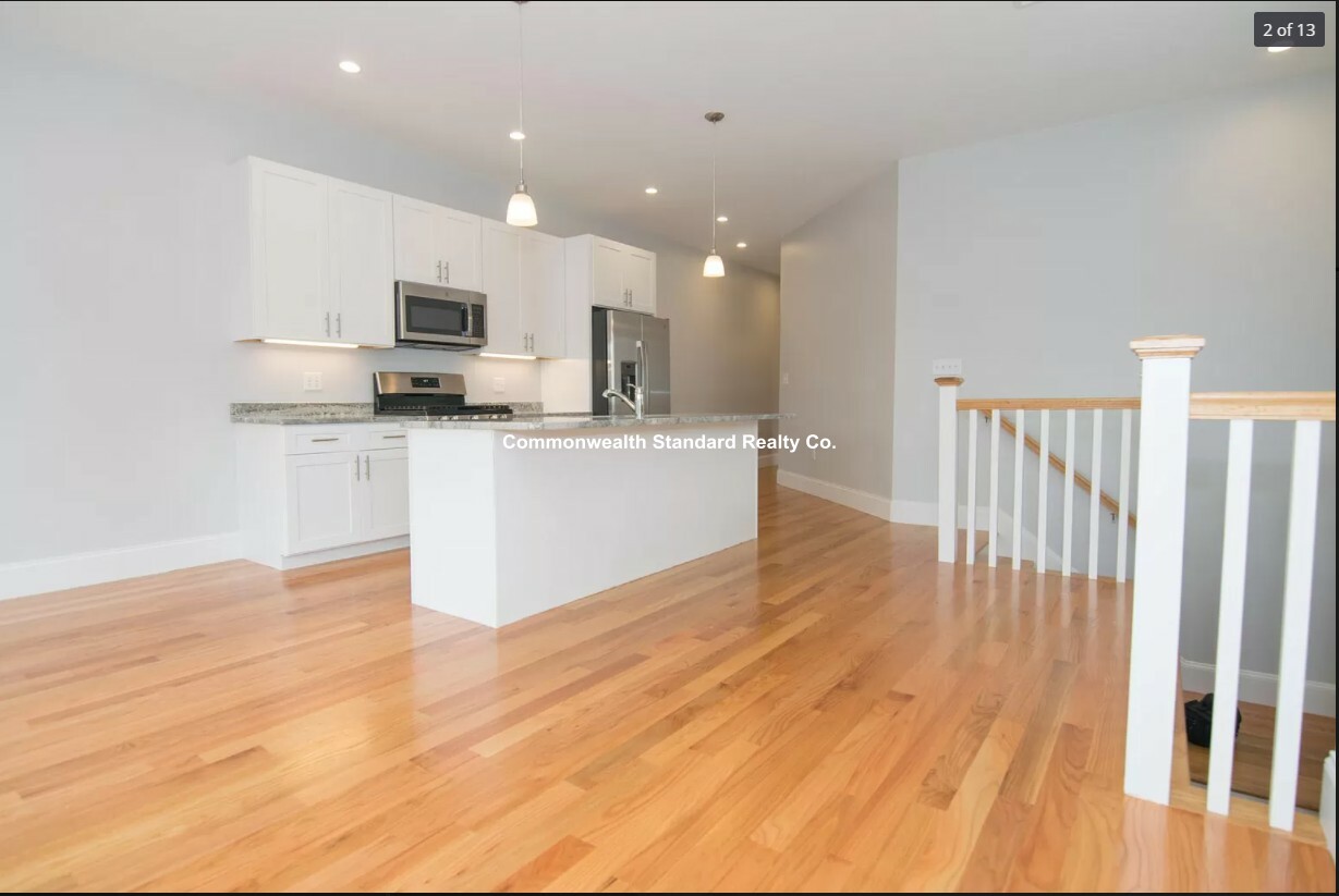 8 Islington St, Allston