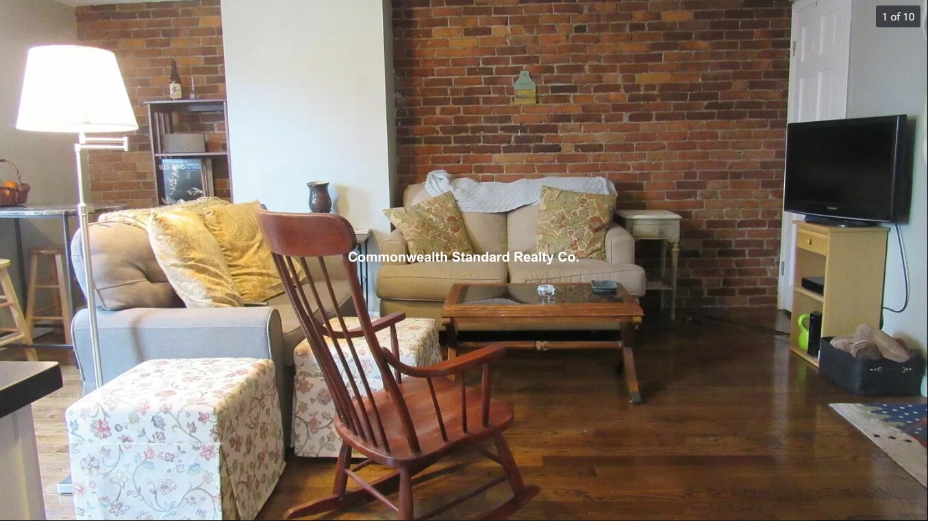 30 L St, South Boston