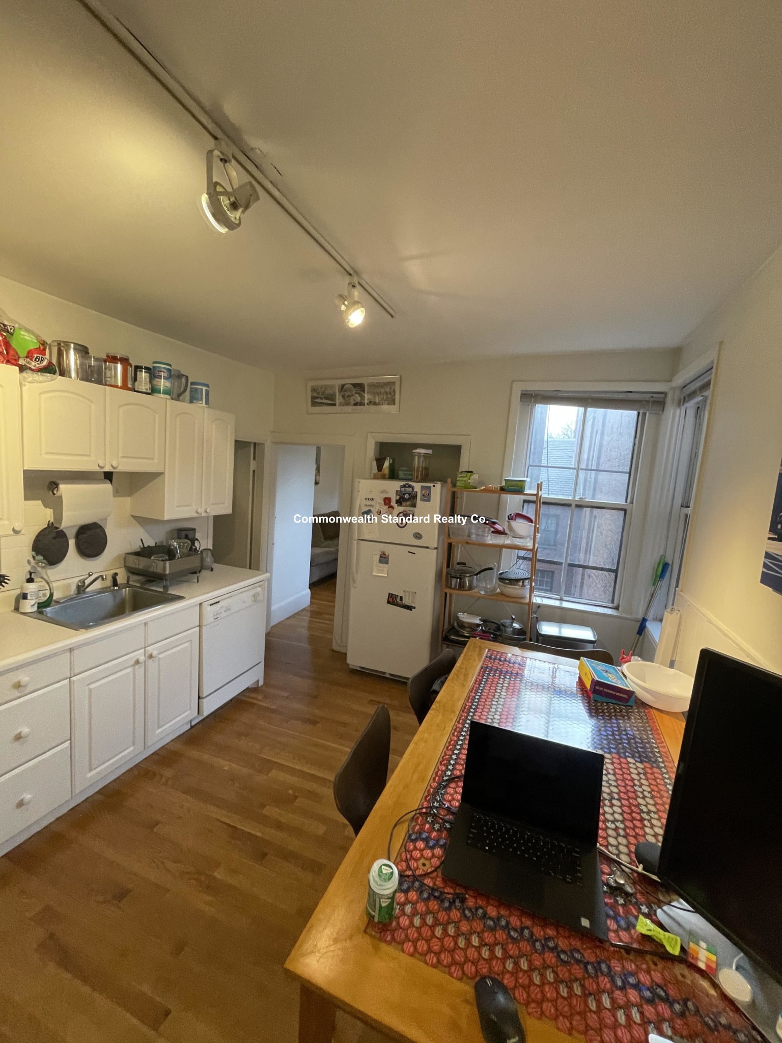 17 Irving St, Beacon Hill