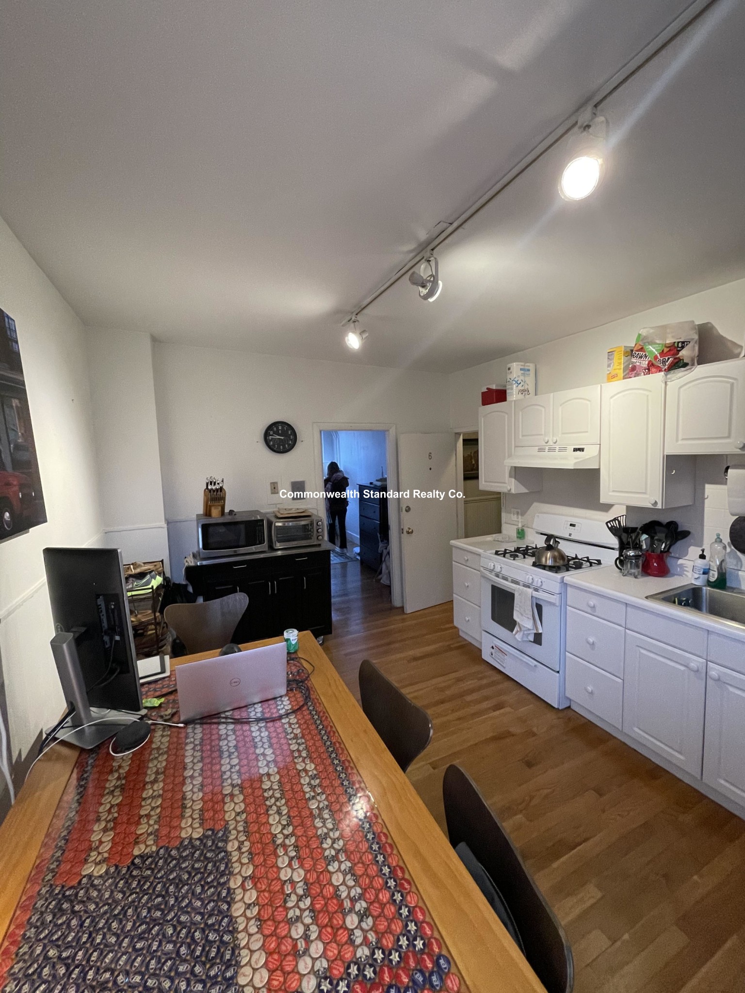 17 Irving St, Beacon Hill