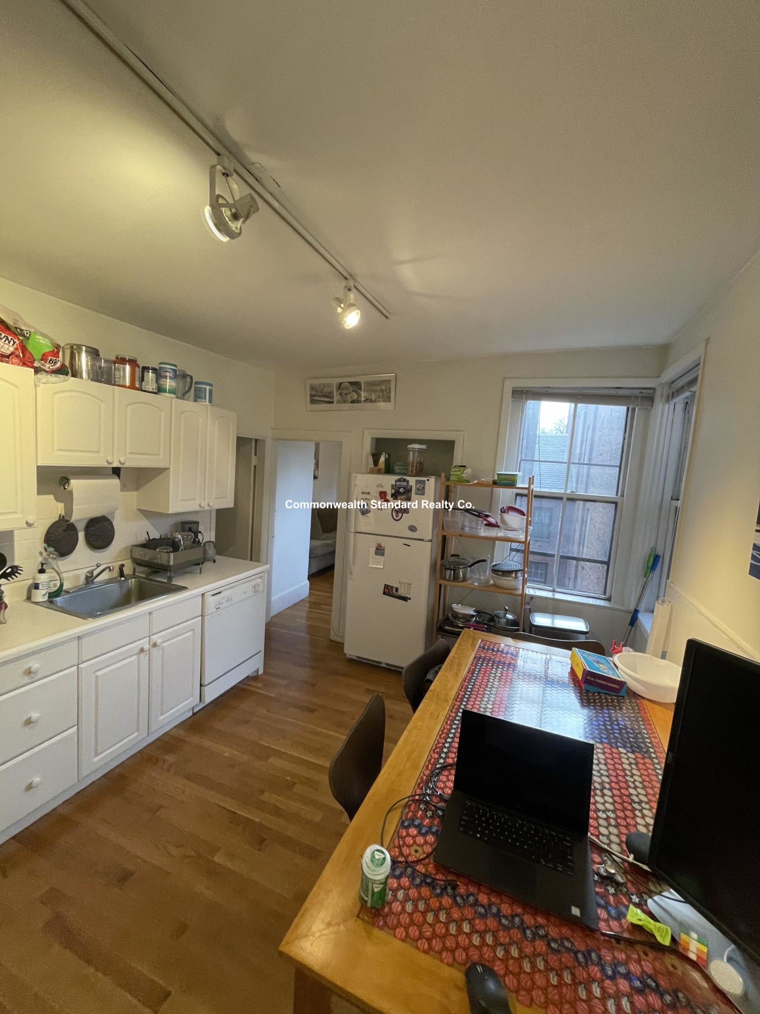 17 Irving St, Beacon Hill