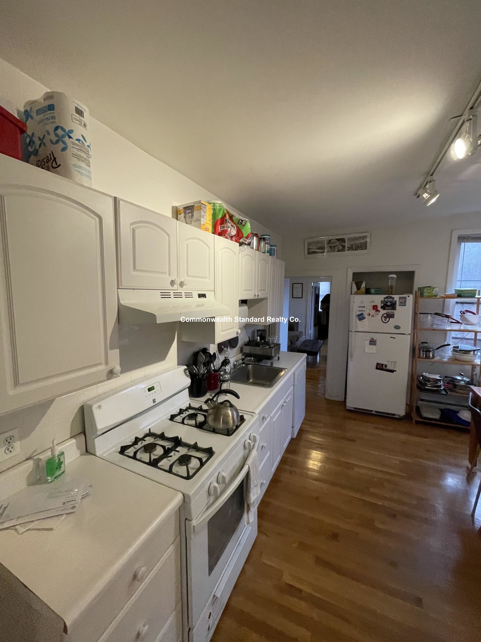 17 Irving St, Beacon Hill