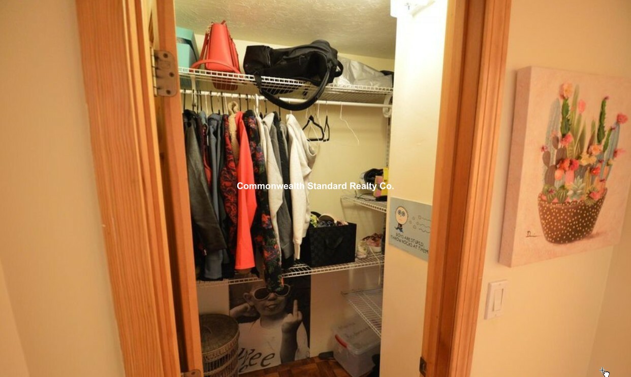 94 Pleasant St, Coolidge Corner