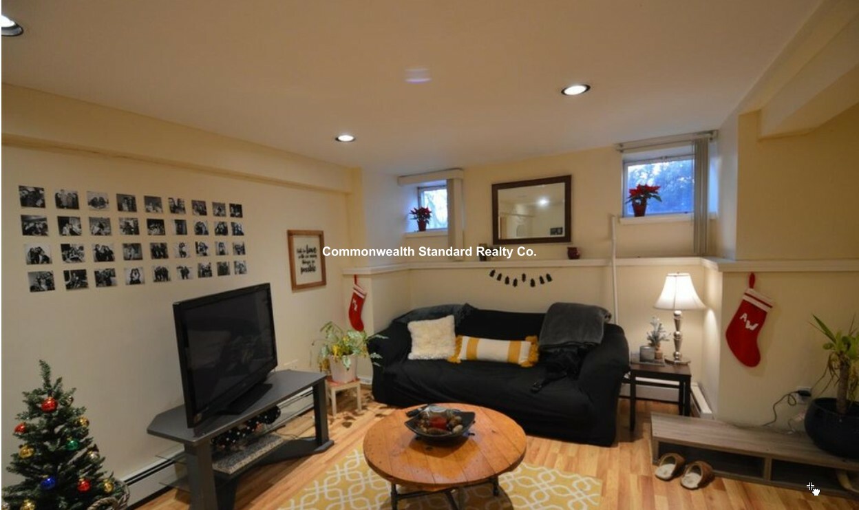 94 Pleasant St, Coolidge Corner