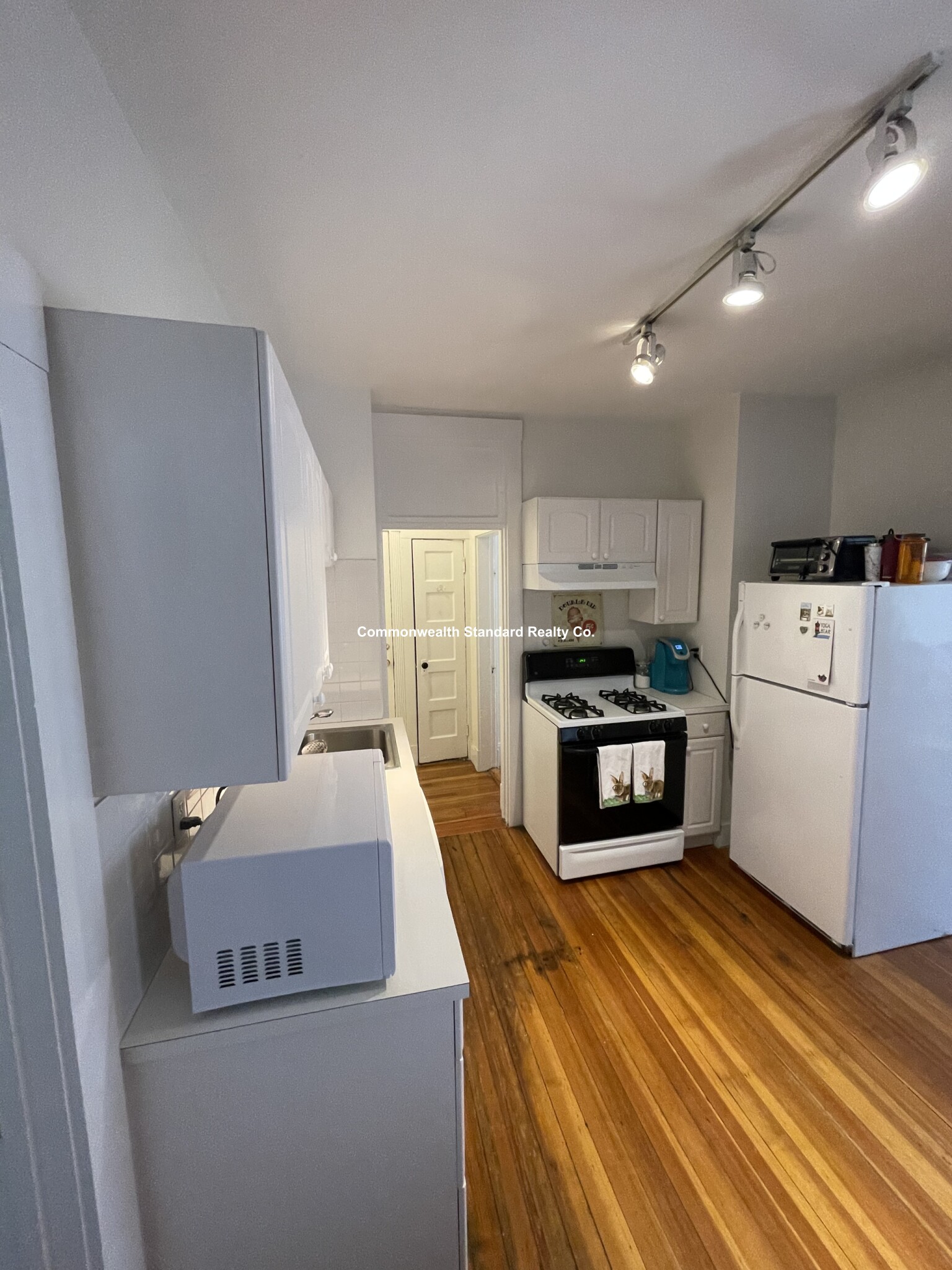2 bed, 1 bath apartment for rent at 15 Revere St Unit 6, Beacon Hill — photo 12 of 30