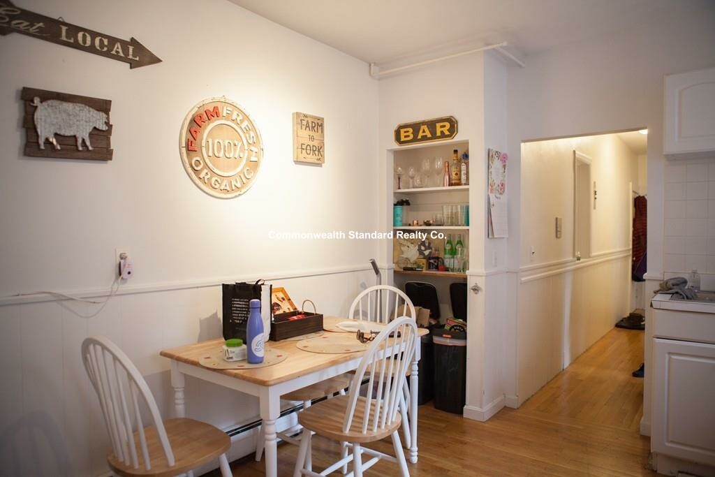 15 Irving St, Beacon Hill