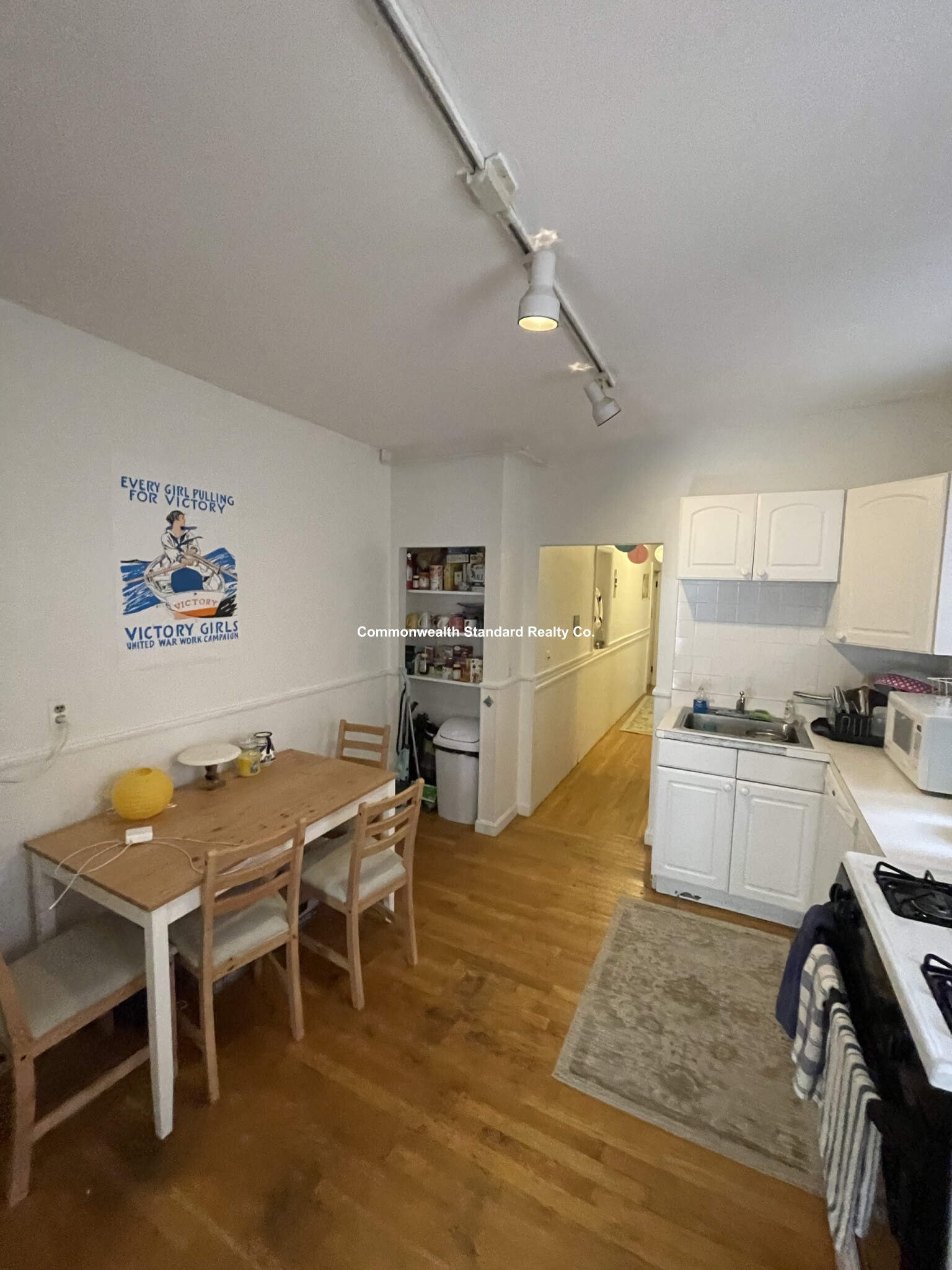 15 Irving St, Beacon Hill