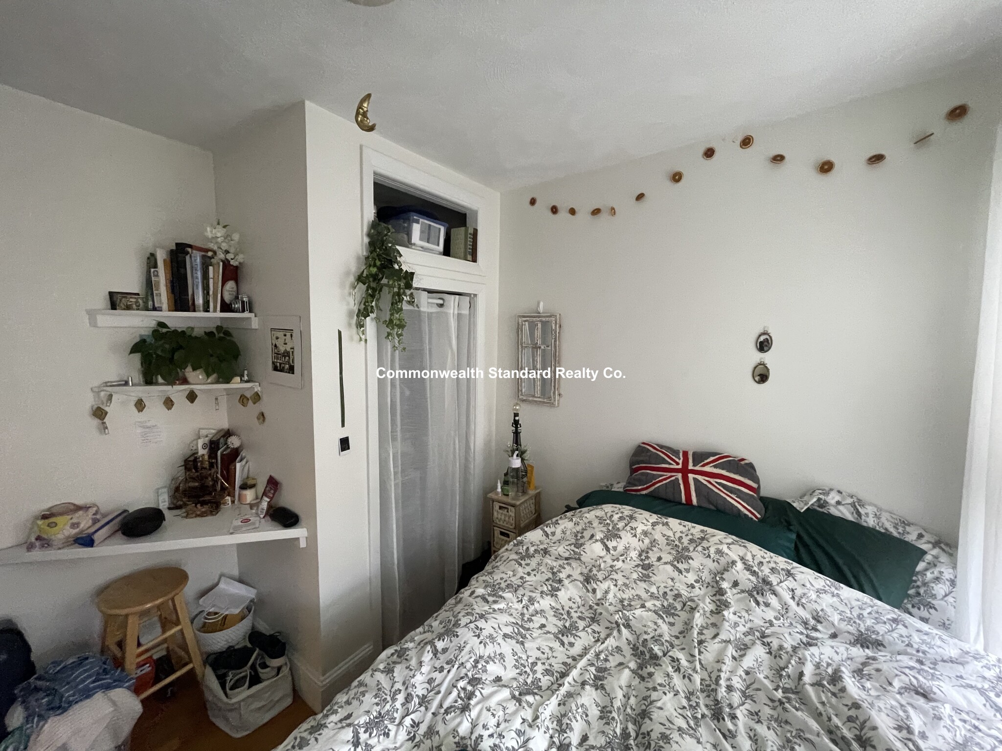 15 Irving St, Beacon Hill