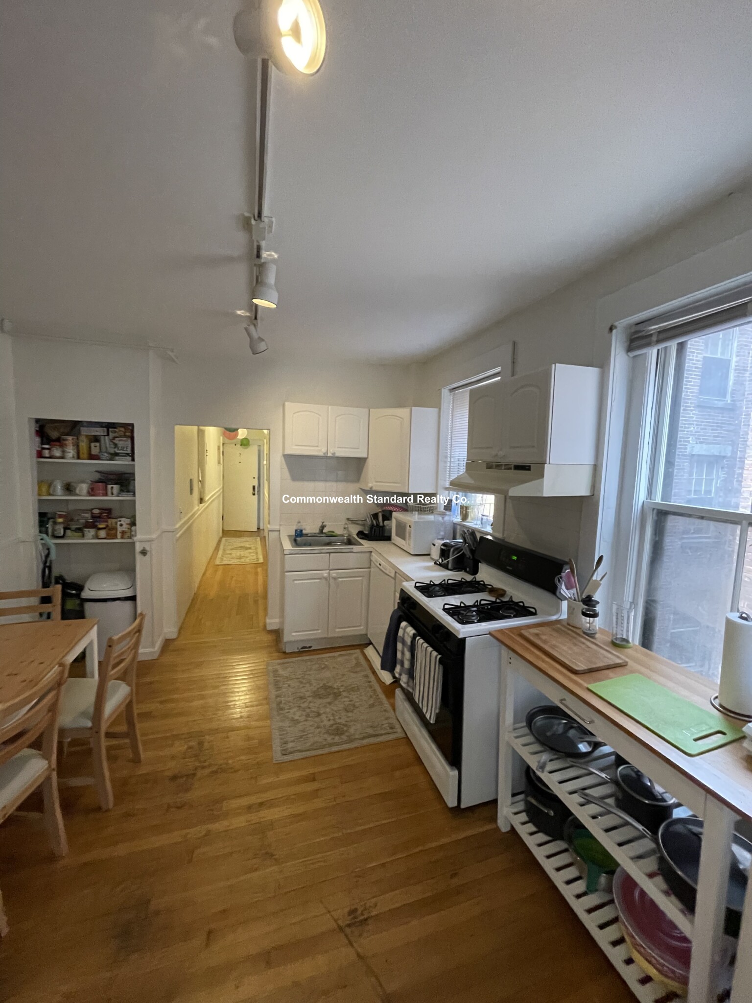 15 Irving St, Beacon Hill