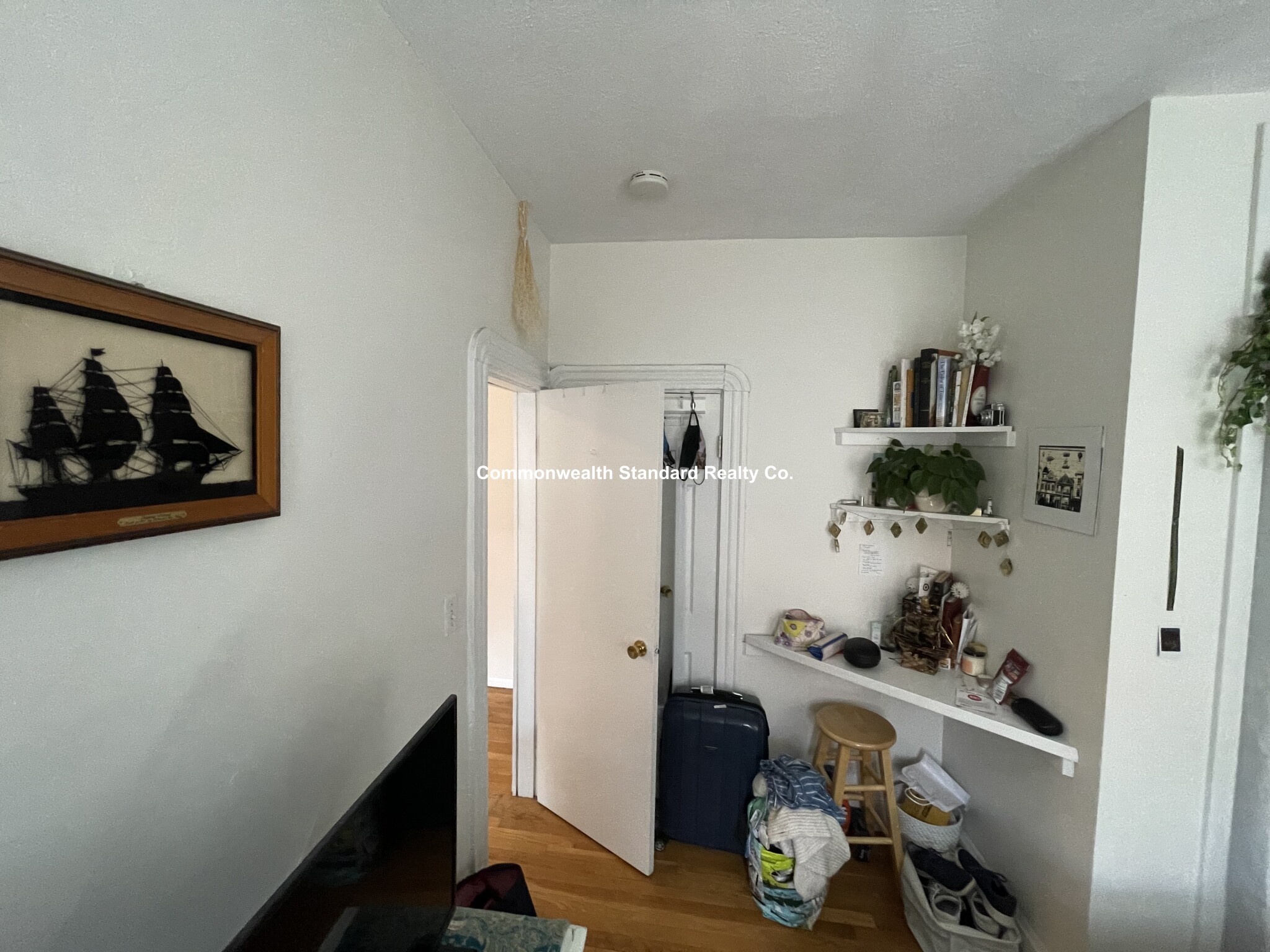 15 Irving St, Beacon Hill