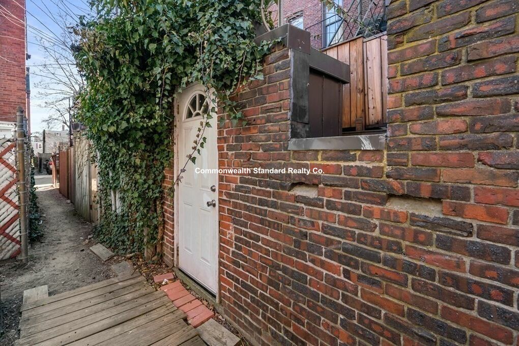 286 K St, South Boston