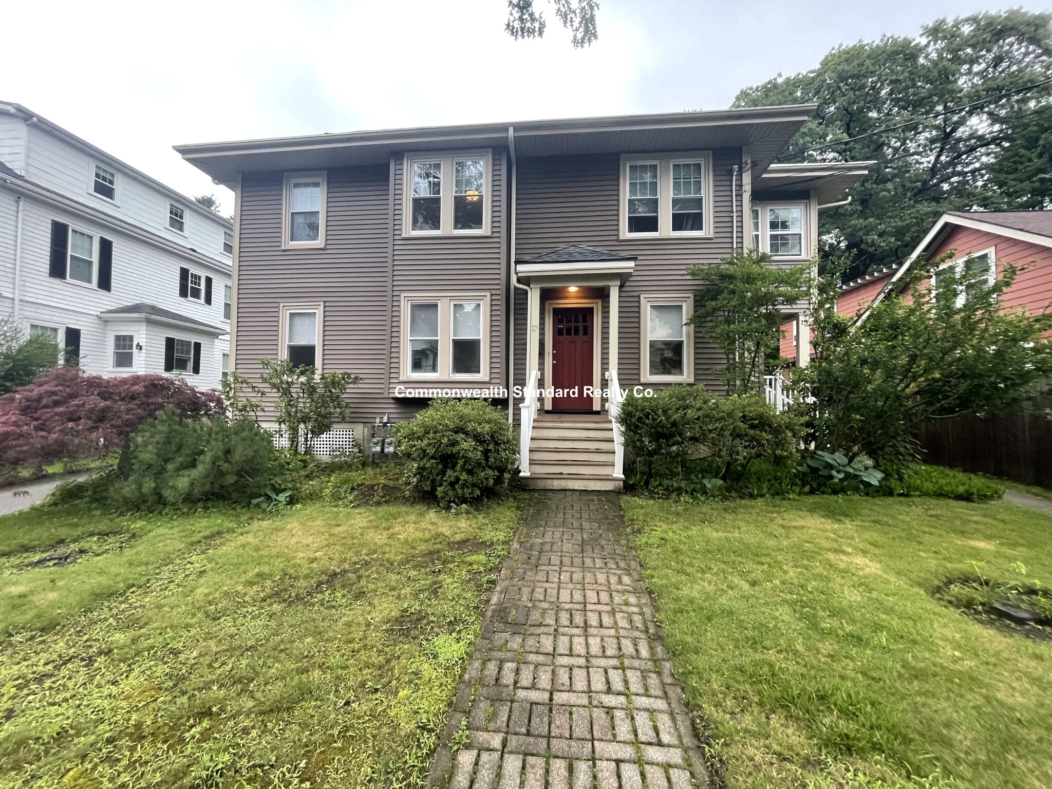 17 Hillside Rd, Newton Highlands