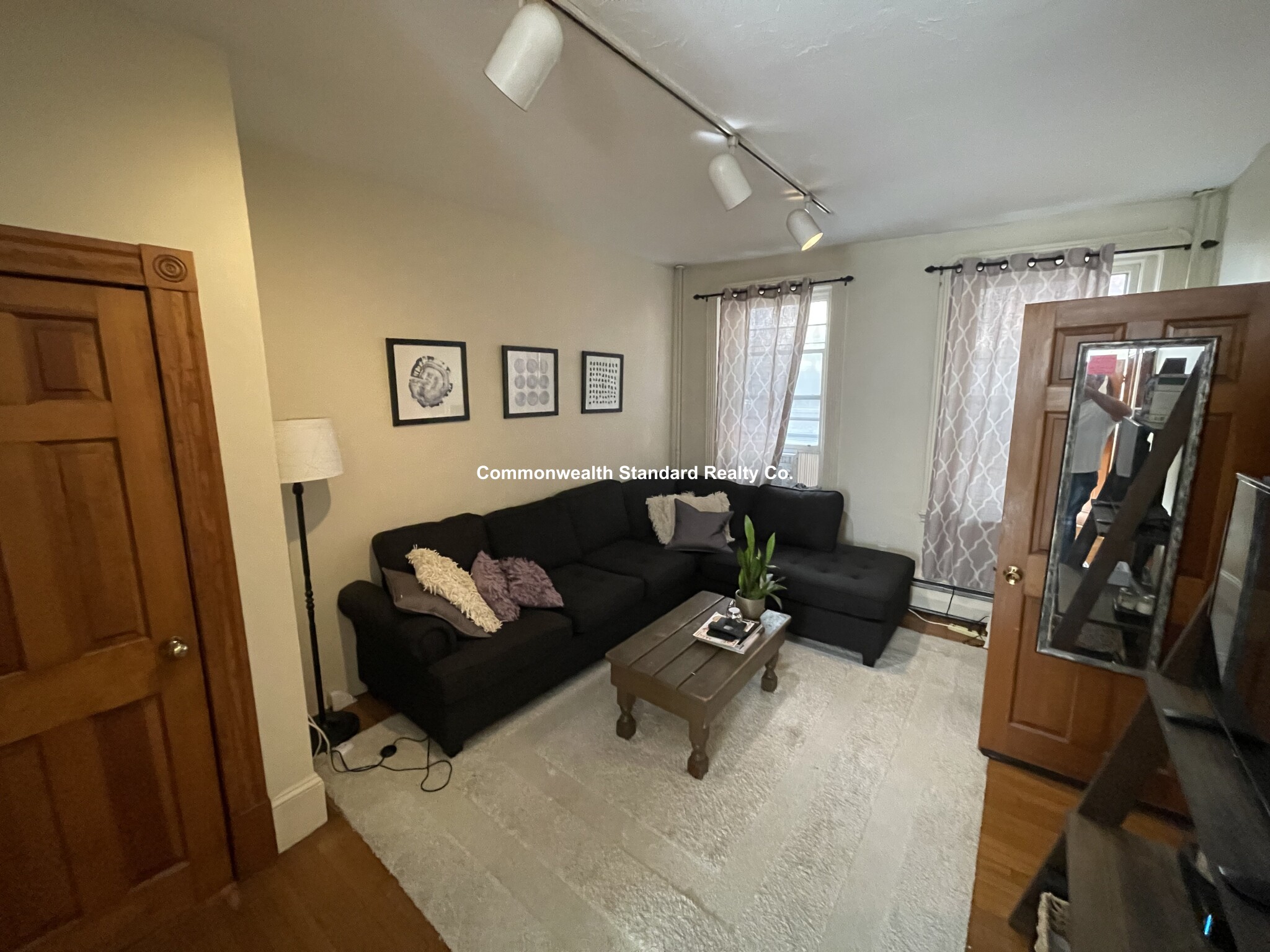 2 bed, 1 bath apartment for rent at 41 Garden St Unit 4, Beacon Hill — photo 15 of 16