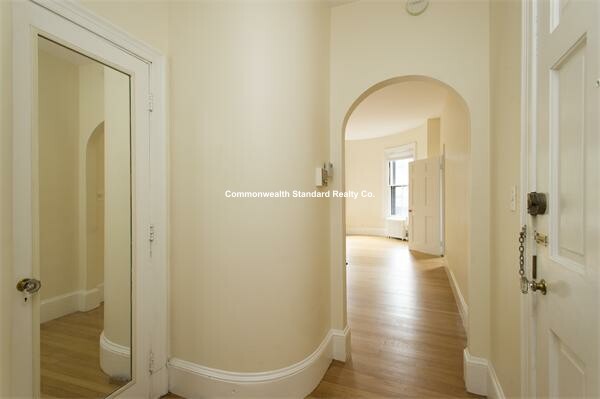 8 Brimmer St, Beacon Hill