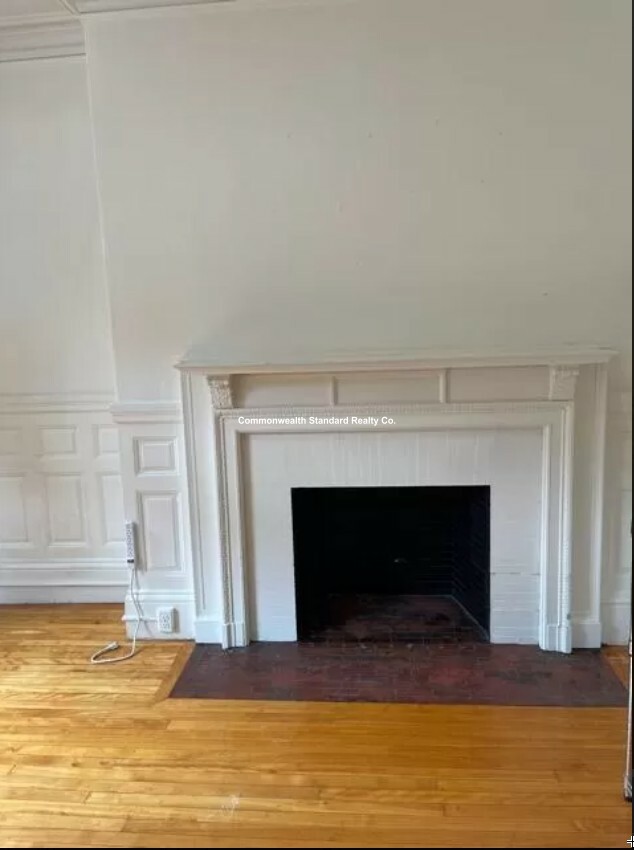 174 Bay State Rd, Fenway