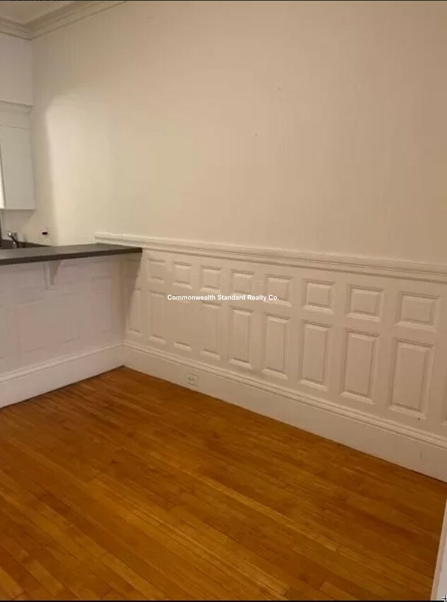 174 Bay State Rd, Fenway