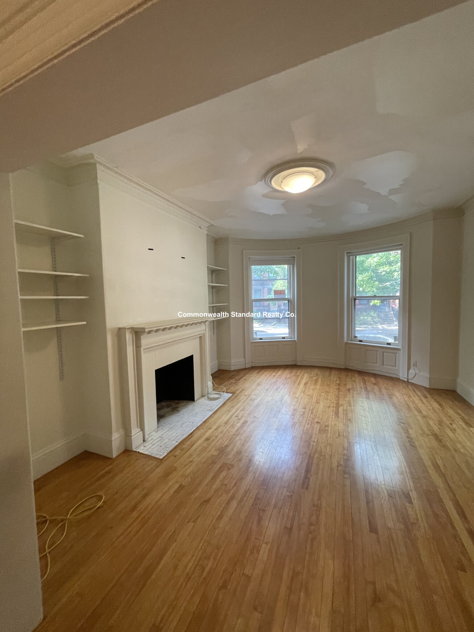 174 Bay State Rd, Fenway