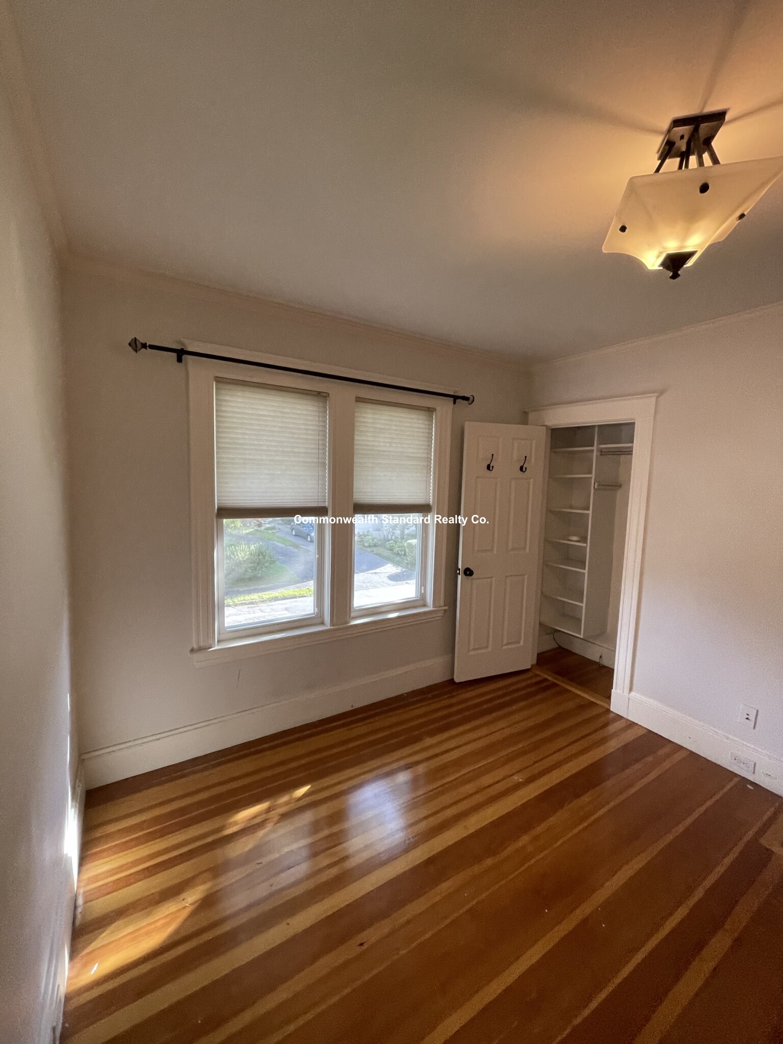 15 Hillside Rd, Newton