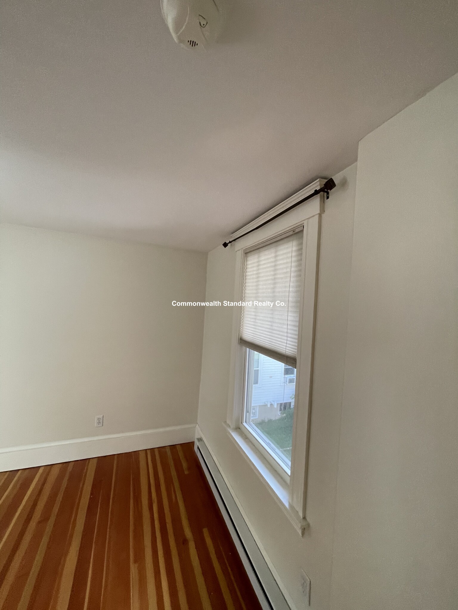 15 Hillside Rd, Newton