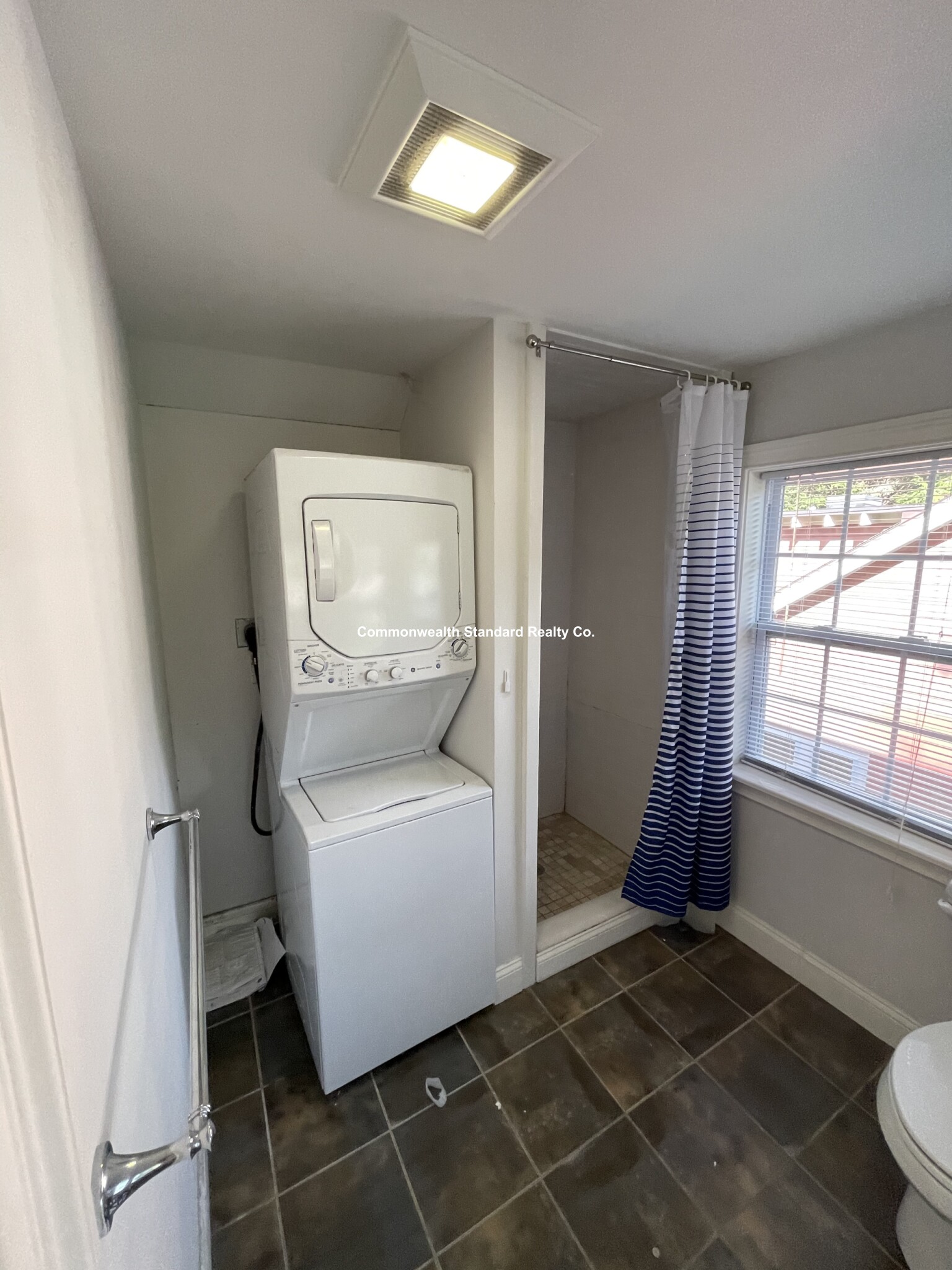 15 Hillside Rd, Newton