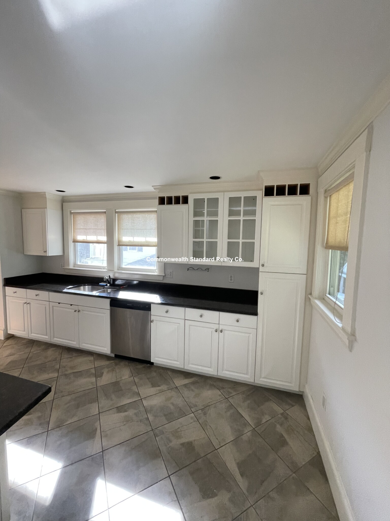 15 Hillside Rd, Newton