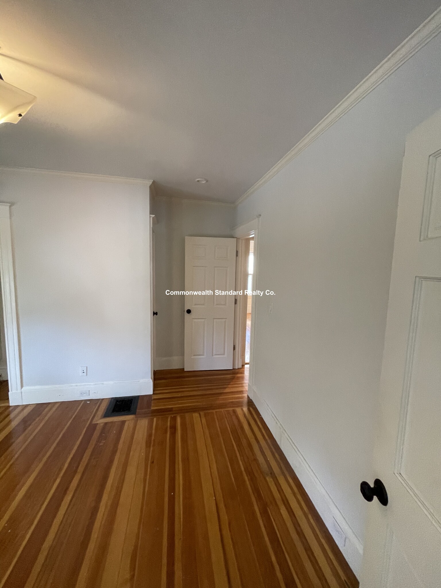 15 Hillside Rd, Newton