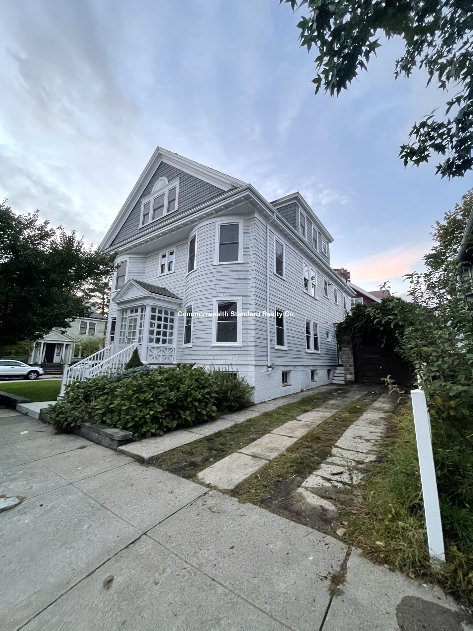 3 bed, 1 bath apartment for rent at 10 Pondview Ave Unit 1, Jamaica Plain — photo 41 of 50