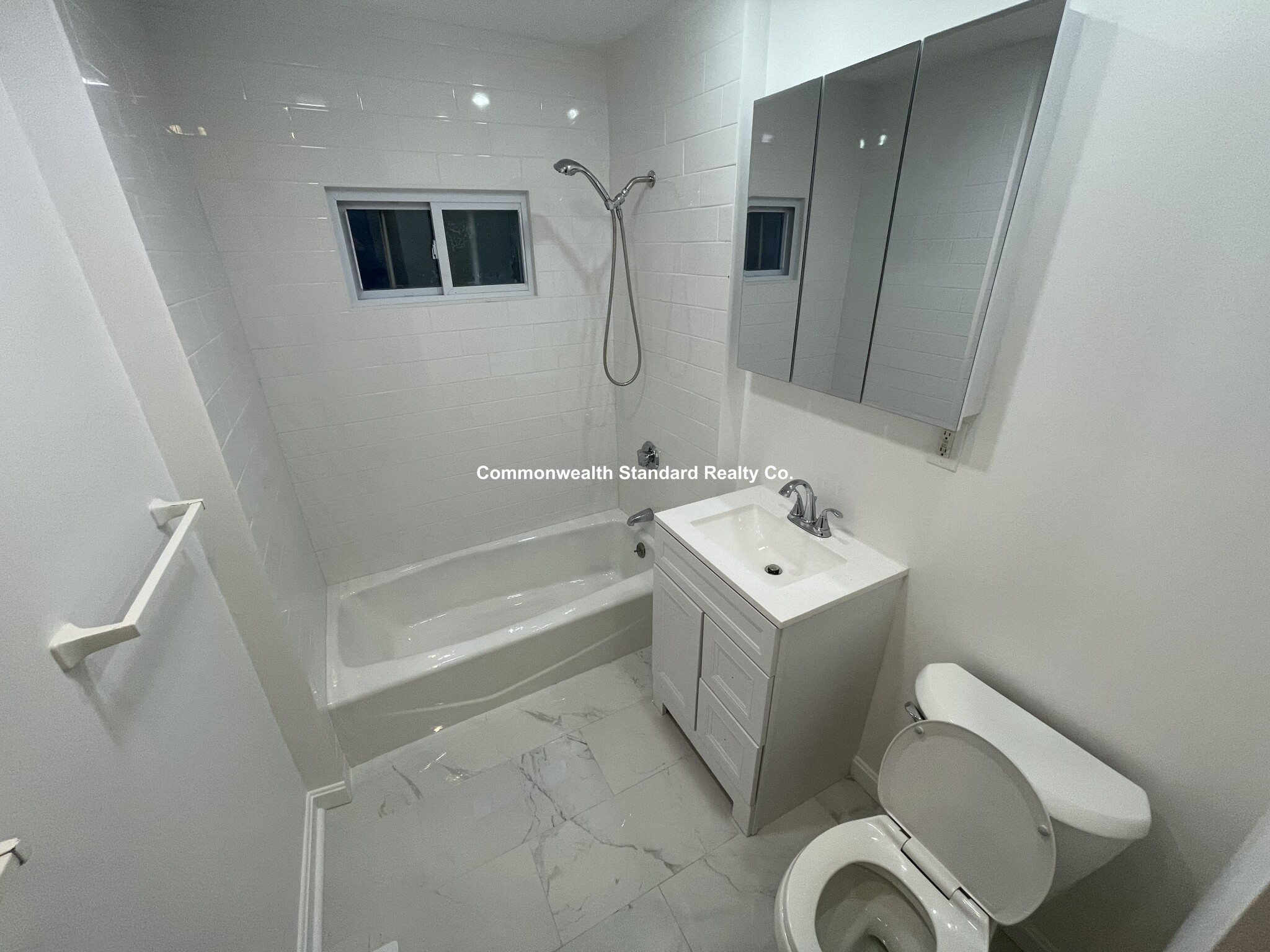 3 bed, 1 bath apartment for rent at 10 Pondview Ave Unit 1, Jamaica Plain — photo 16 of 50