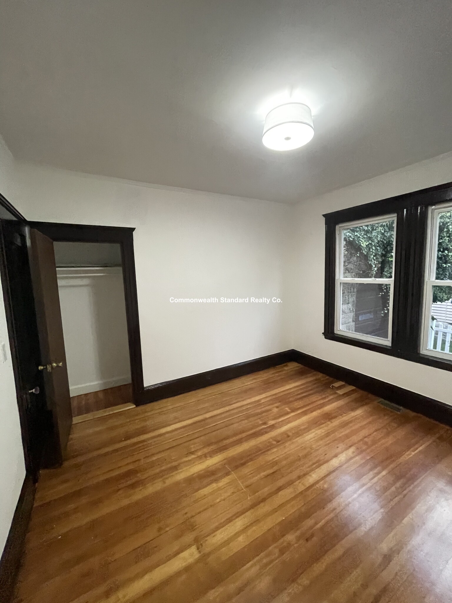 3 bed, 1 bath apartment for rent at 10 Pondview Ave Unit 1, Jamaica Plain — photo 10 of 50