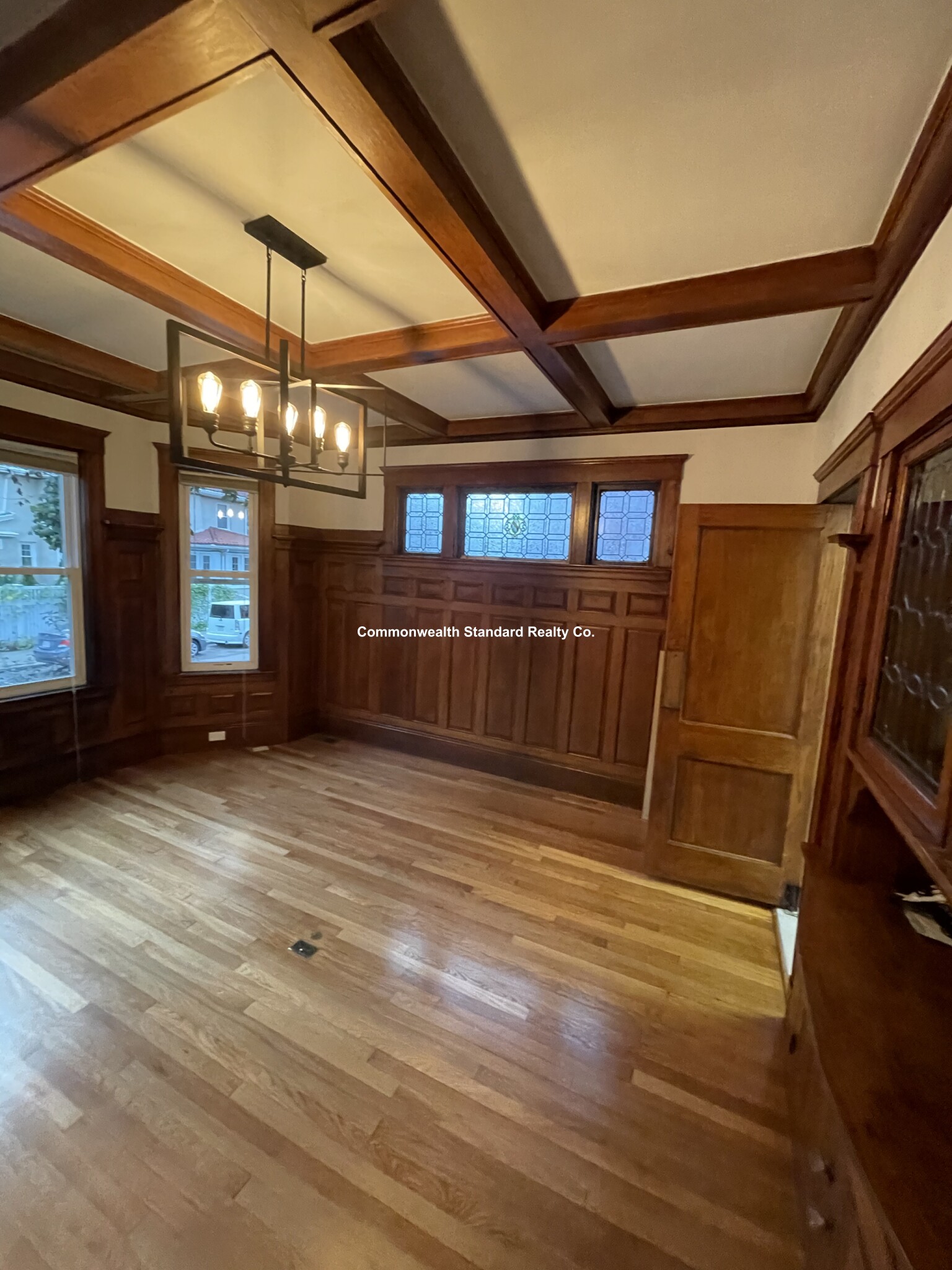 3 bed, 1 bath apartment for rent at 10 Pondview Ave Unit 1, Jamaica Plain — photo 2 of 50