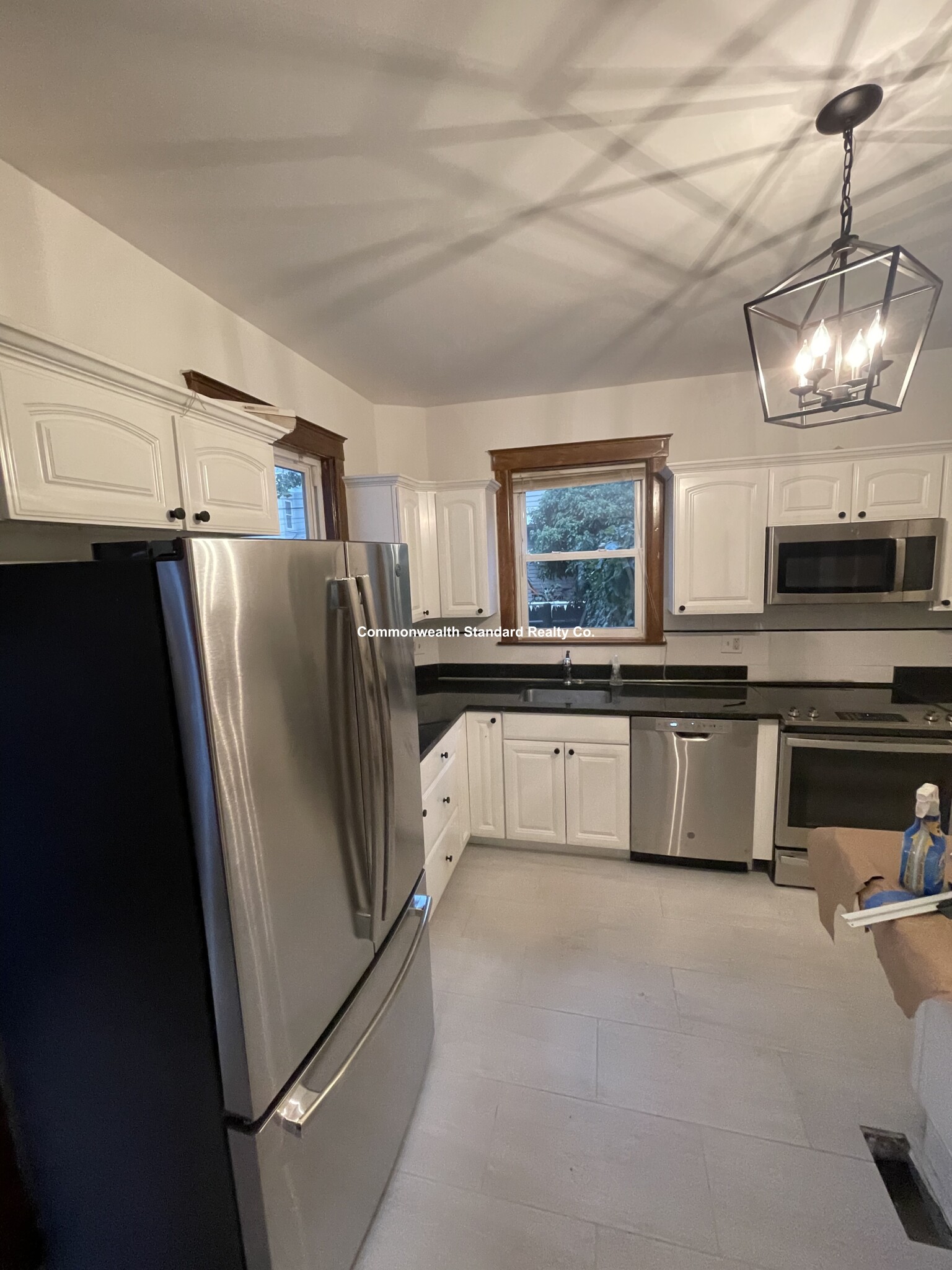 3 bed, 1 bath apartment for rent at 10 Pondview Ave Unit 1, Jamaica Plain — photo 25 of 50