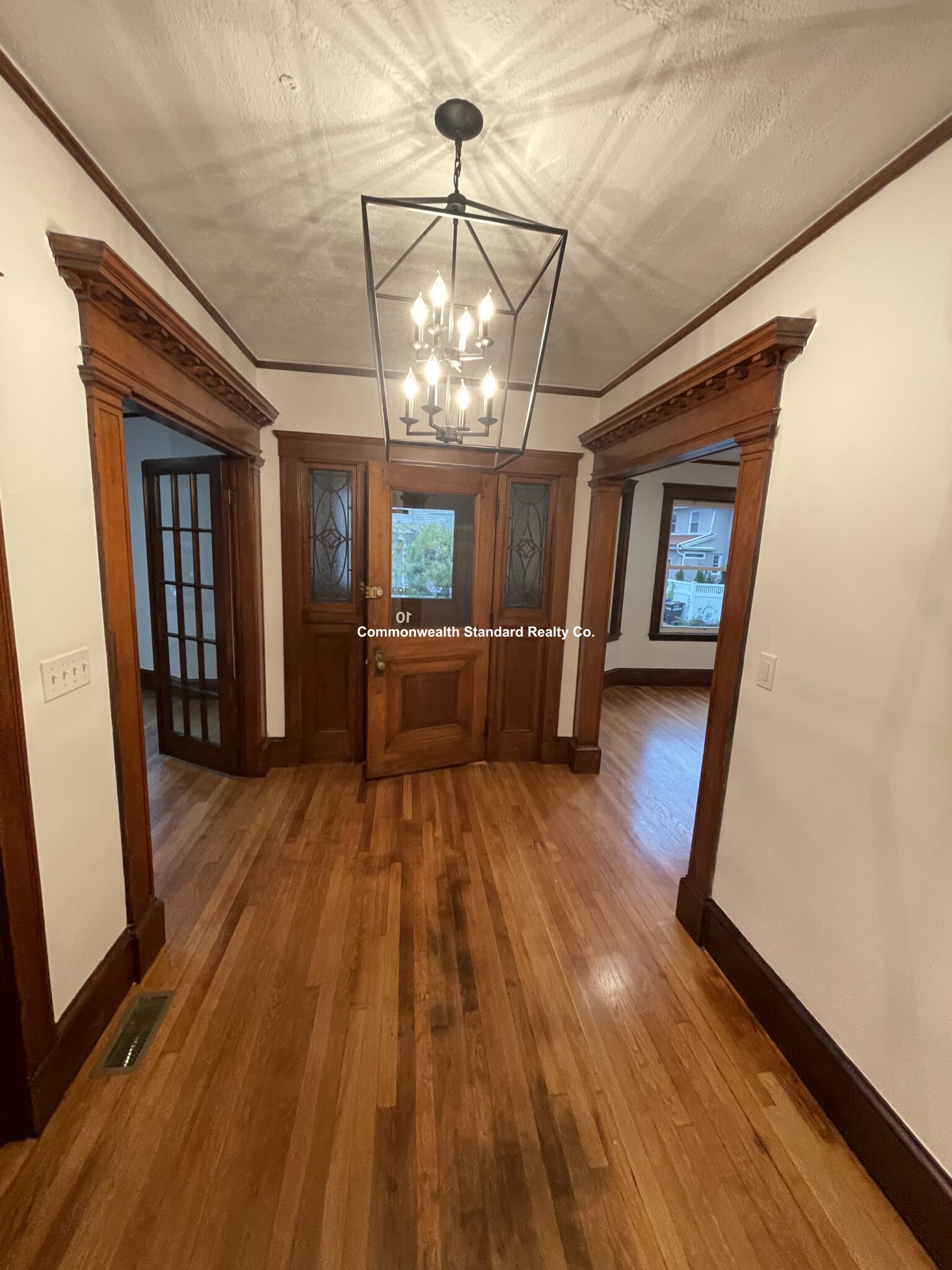 3 bed, 1 bath apartment for rent at 10 Pondview Ave Unit 1, Jamaica Plain — photo 23 of 50