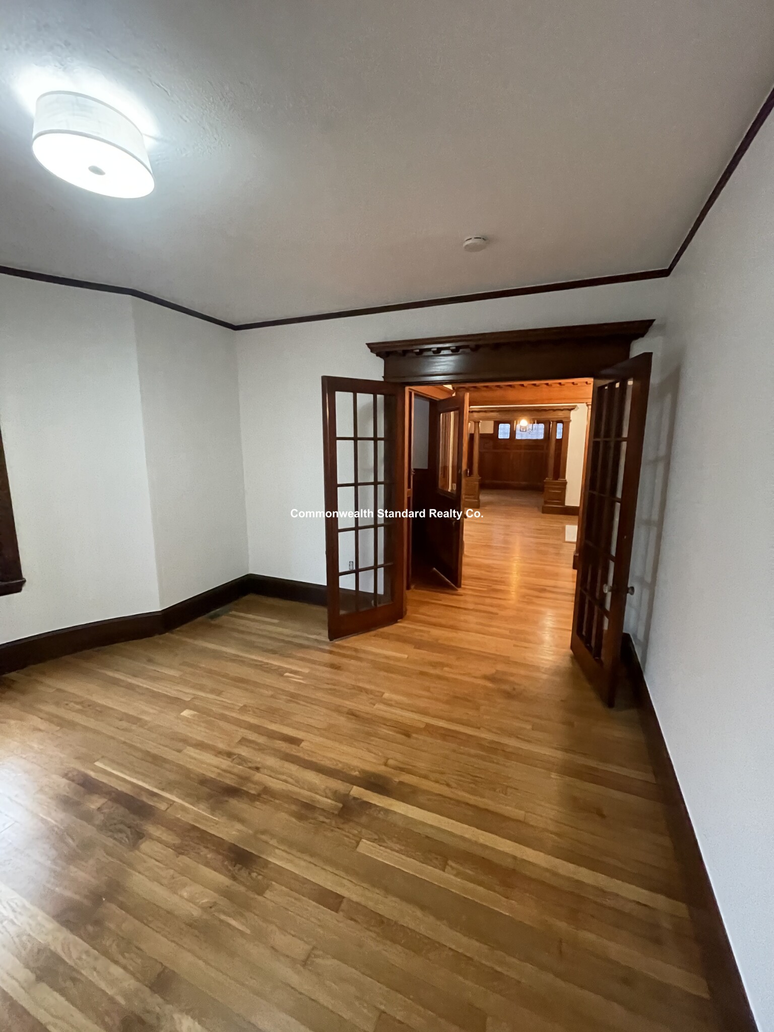 3 bed, 1 bath apartment for rent at 10 Pondview Ave Unit 1, Jamaica Plain — photo 32 of 50