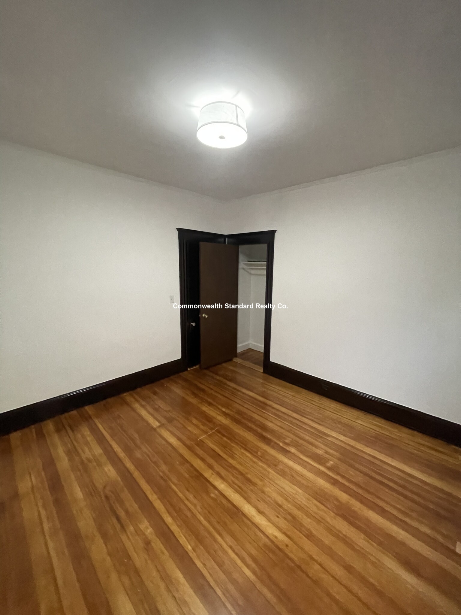 3 bed, 1 bath apartment for rent at 10 Pondview Ave Unit 1, Jamaica Plain — photo 14 of 50