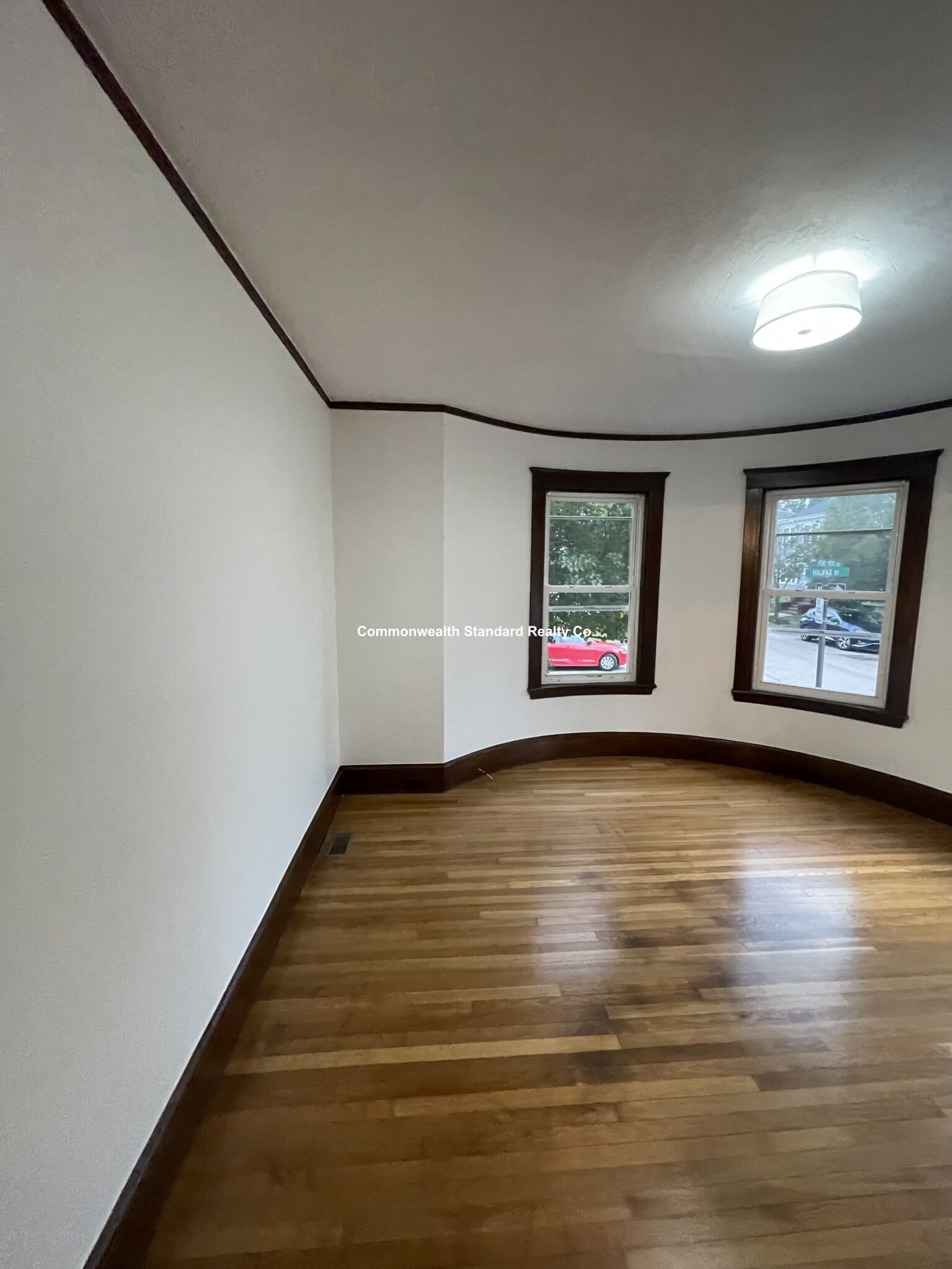 3 bed, 1 bath apartment for rent at 10 Pondview Ave Unit 1, Jamaica Plain — photo 7 of 50