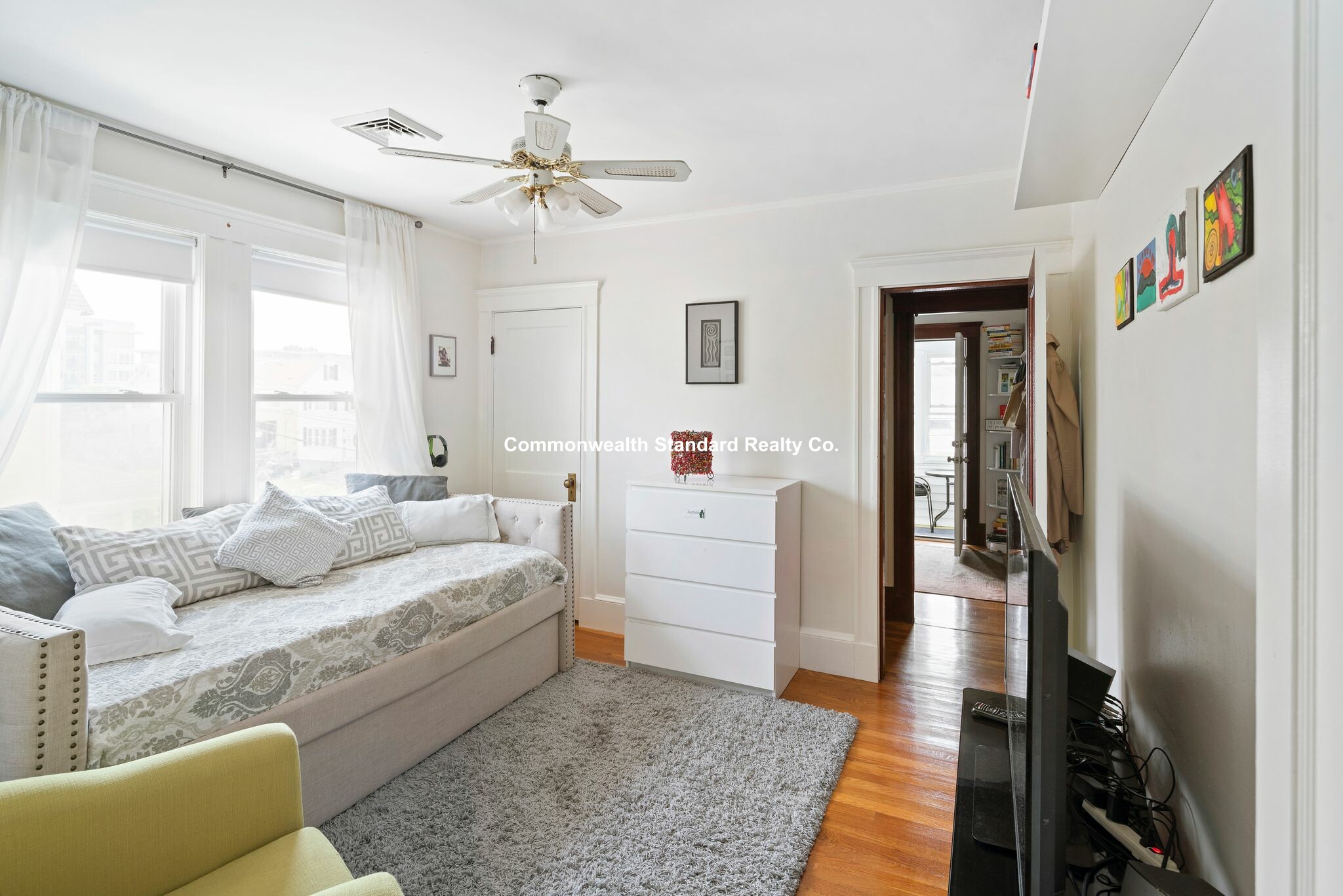 2.5 bed, 1 bath apartment for rent at 15 2nd St Unit 2, Wellington — photo 2 of 25
