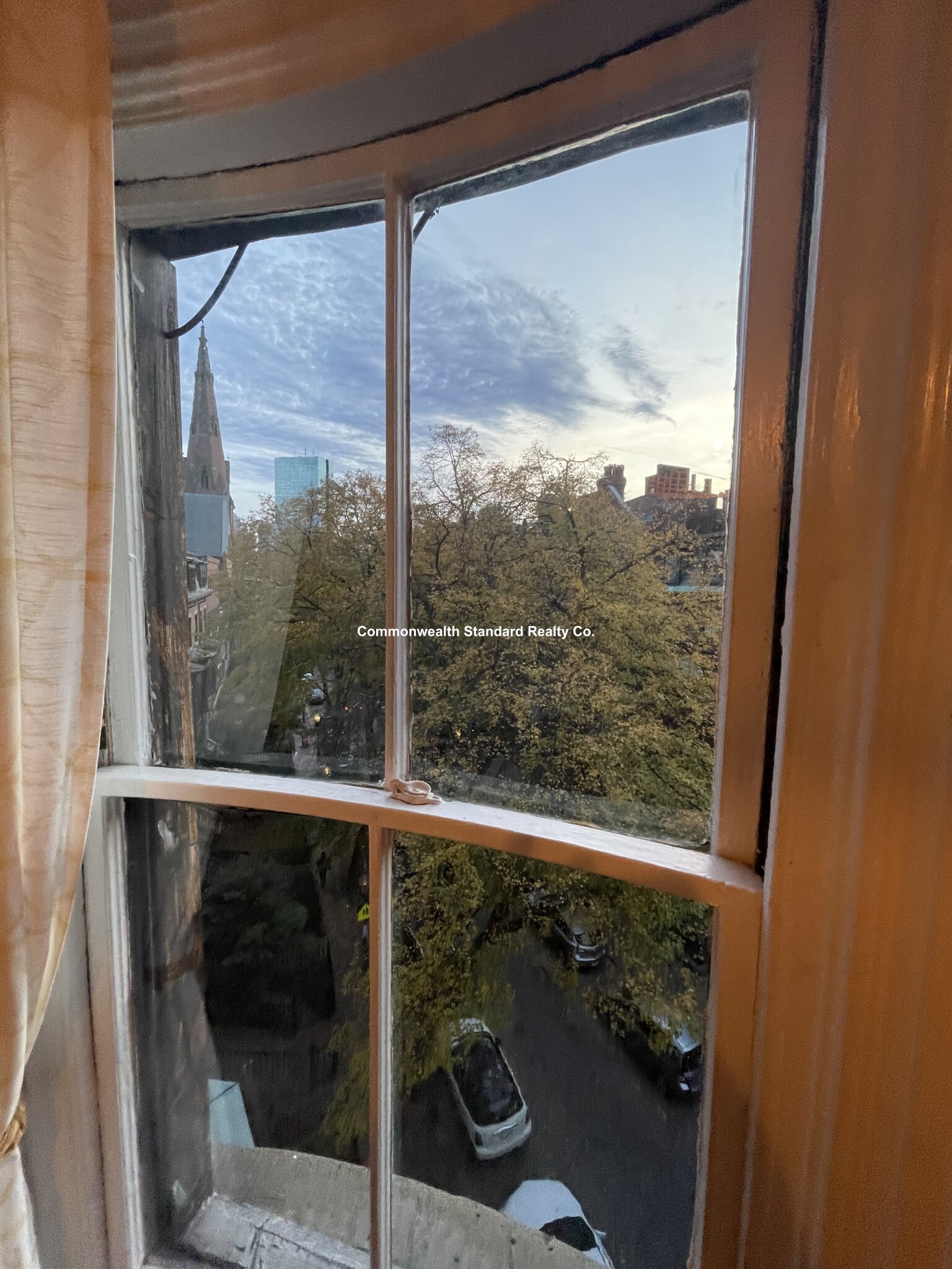 8 Brimmer St, Beacon Hill